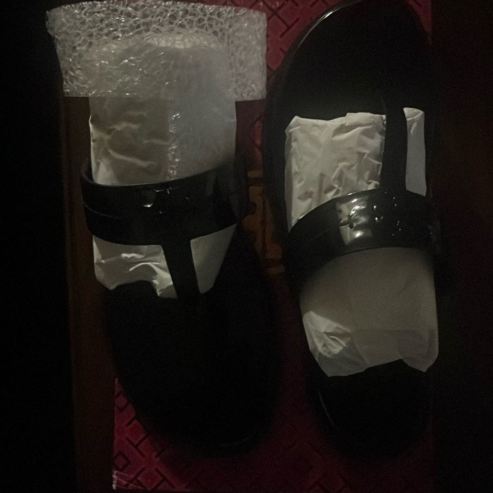 Size 7 brand new Tory Burch